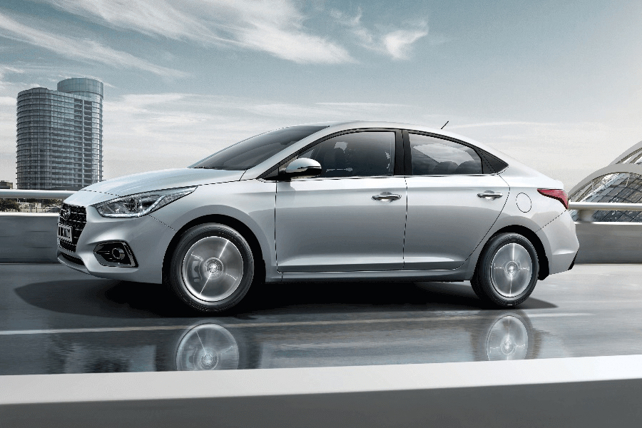 Xe tự lái Huyndai Accent